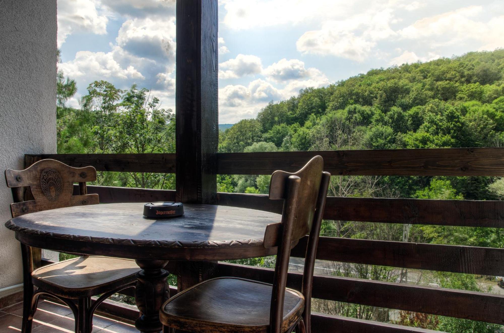 Pensiune-Restaurant Tara Luanei Sărata-Monteoru Rom bilde